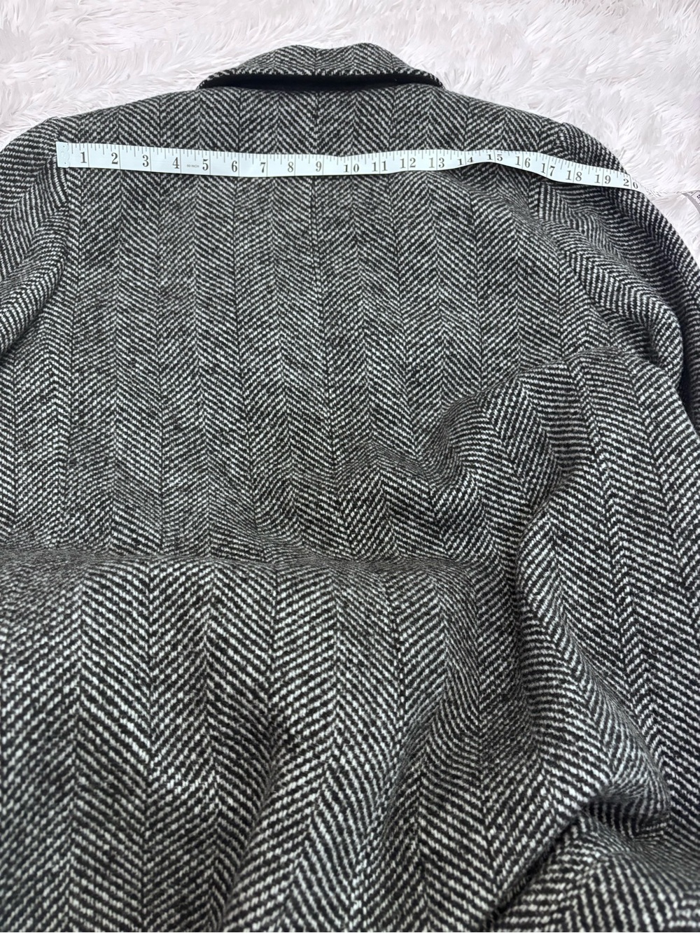 Aritzia Babaton The Constant Coat - Picture 10 of 13
